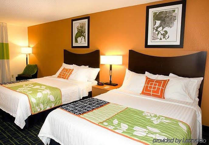 Fairfield Inn By Marriott Richmond New Paris Екстер'єр фото